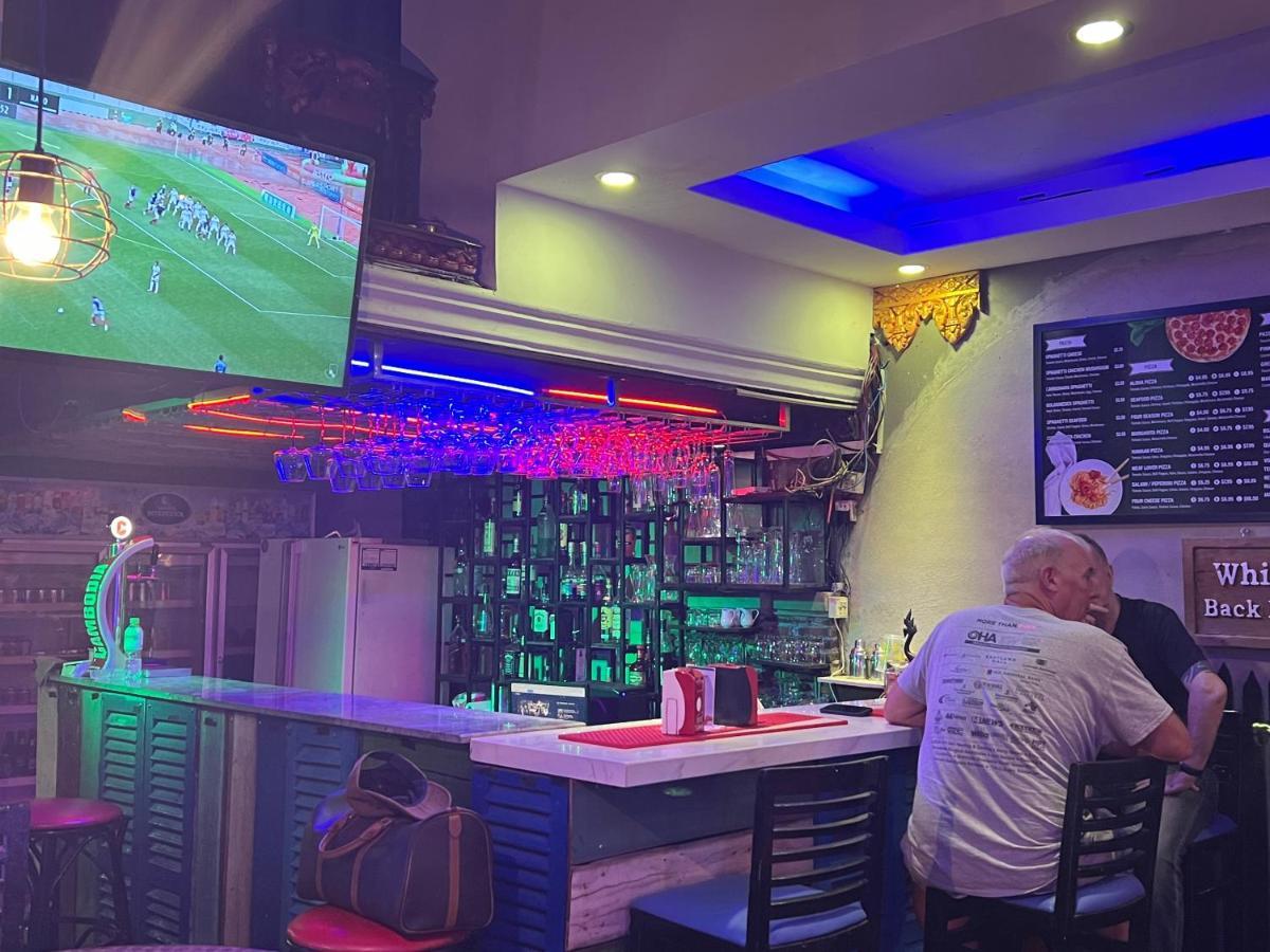 White River Guesthouse بنوم بنه المظهر الخارجي الصورة