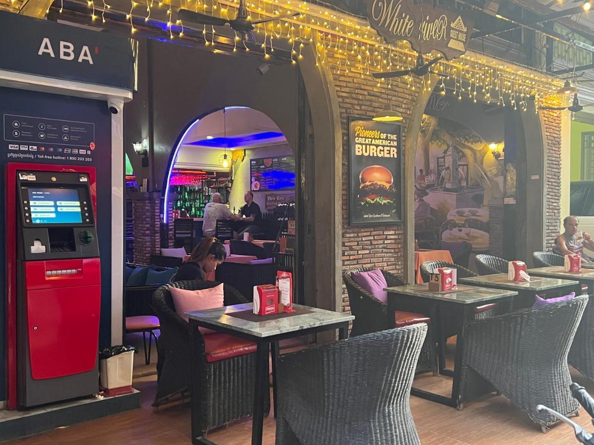 White River Guesthouse بنوم بنه المظهر الخارجي الصورة